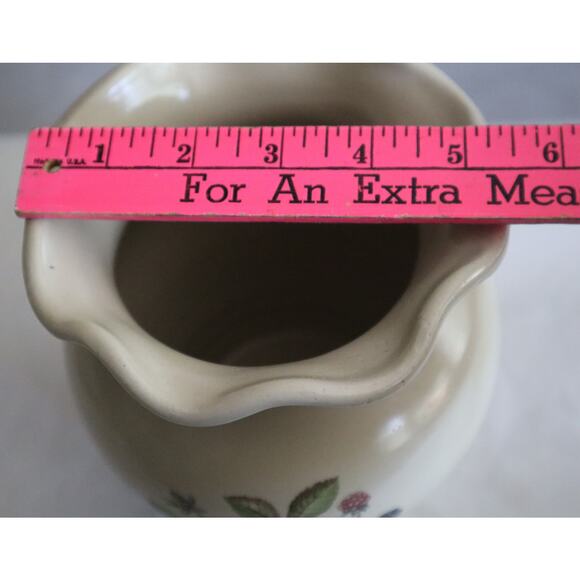 Vintage 80s 90s Vase Studio Pottery Floral Blackberries Wavy Scalloped Ruffled - Picture 7 of 7